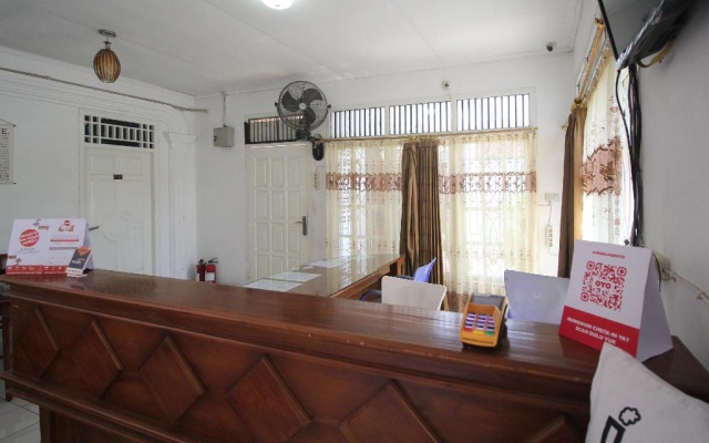 OYO 2014 Wisma Zahra – Lobby – Metro