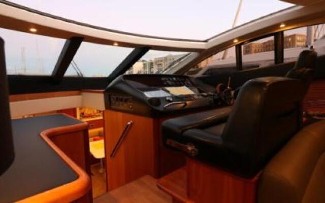 Sunseeker Predator 62