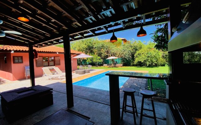 Excelente casa térrea na Granja Viana