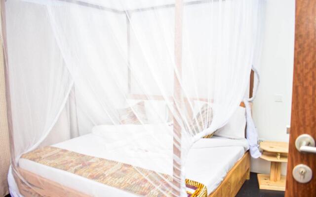 Uhuru House and Restaurant