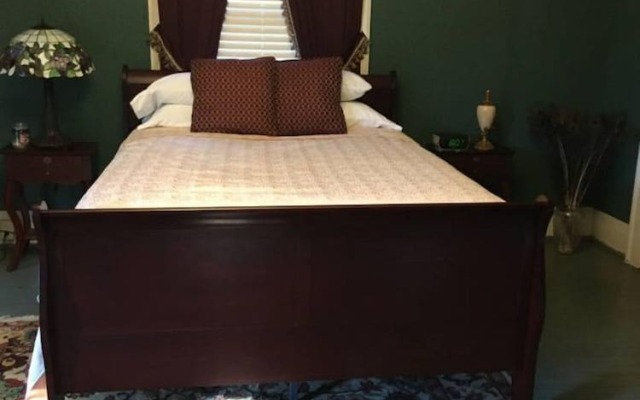 The Commodore Bed and Breakfast