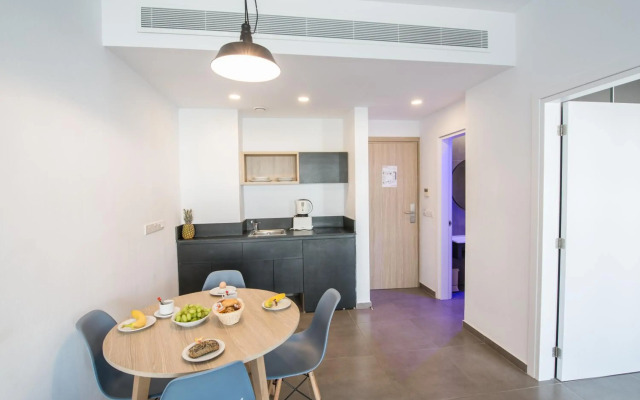 Anthea Hotel Apartments