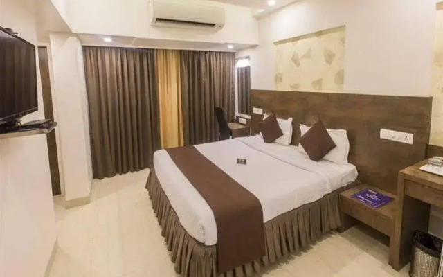 OYO Premium Koparkhairane Navi Mumbai