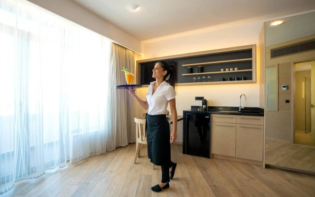 Oscar Suites & Village