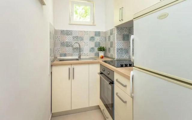 Awesome Apartment in Dubrovnik With 2 Bedrooms and Wifi