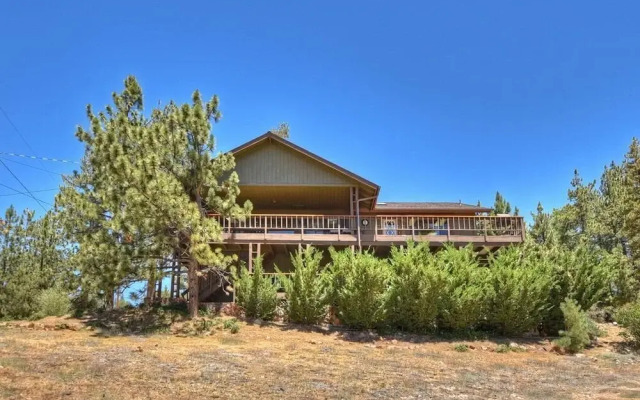 033 - Bruin Trail Retreat