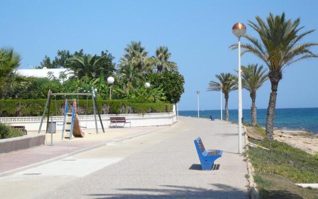 MEDITERRANEAN BEACH APARTMENT 180º SEA & ISLAND VIEWS