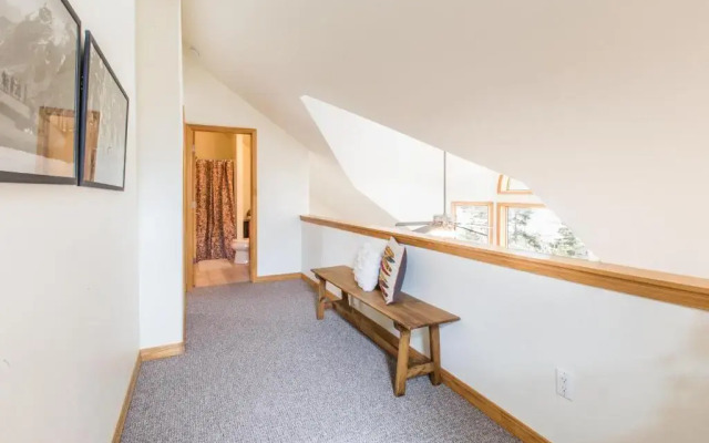 1490OAK Grandview Condo