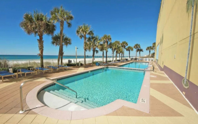 Beachfront Bliss Awaits: 2-bed, 2-bath Condo at Sterling Reef - Sleeps 6!