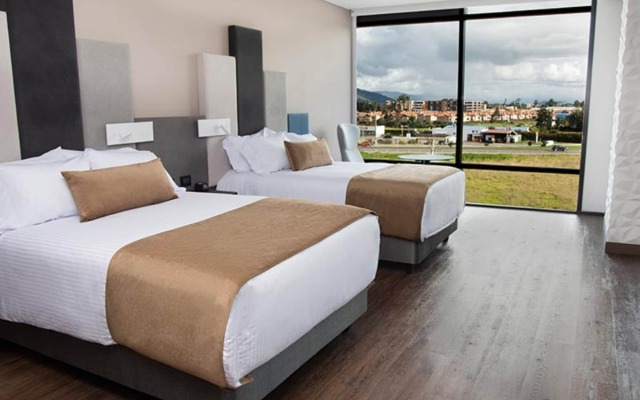 Hotel Sabana Park
