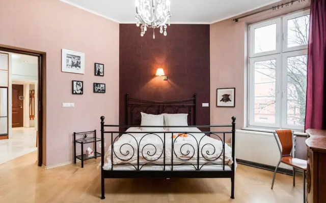 WS Quiet Old Town Apartment