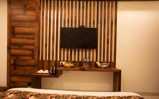 Hotel Bhairav Bagh with Swimming Pool