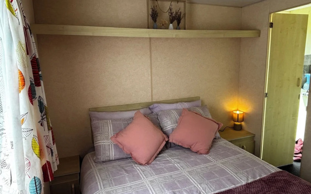 NorthField Holiday Park (31874695)