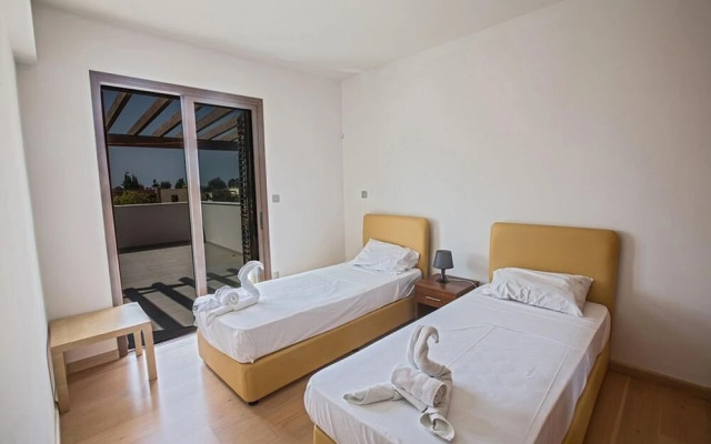 Villa Skyla AQ Sv13