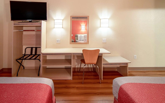 Motel 6 Anchorage, AK - Midtown