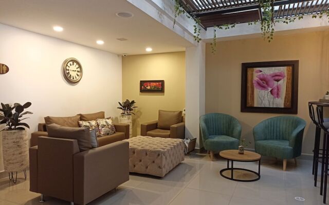 Laureles Guest House - LGH Hotel