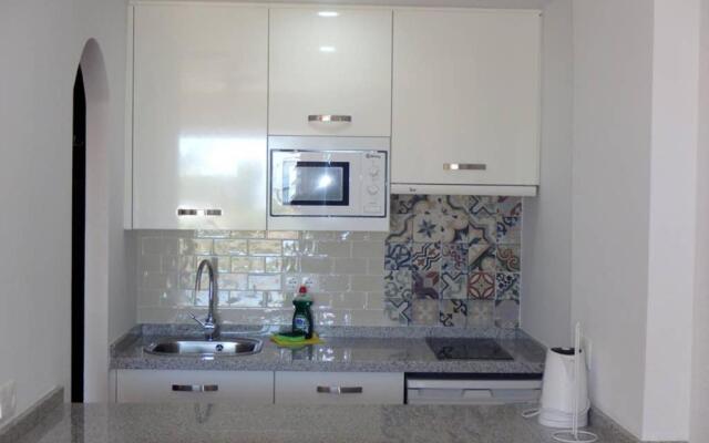 APARTAMENTO PALMERAS nsf25 studio, TORRECILLA, NERJA