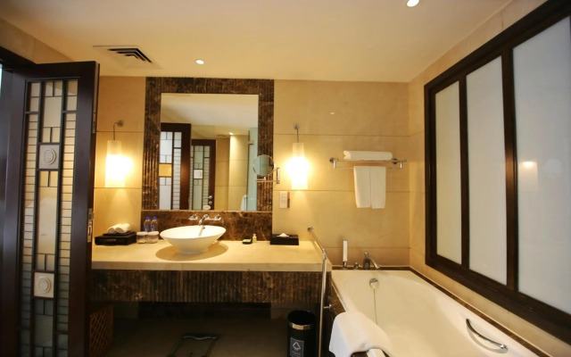 Dong Fang Hotel Guangzhou