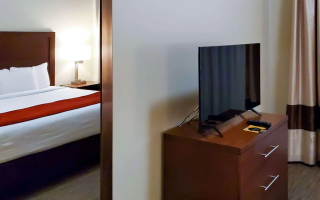 Comfort Inn & Suites Tempe Phoenix Sky Harbor Airport