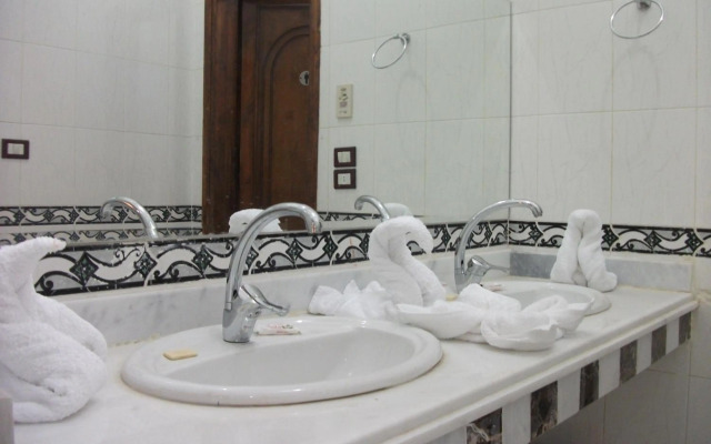 Alhambra Hotel