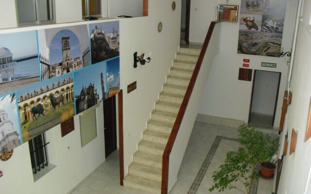 El Faisan C&R Hotel