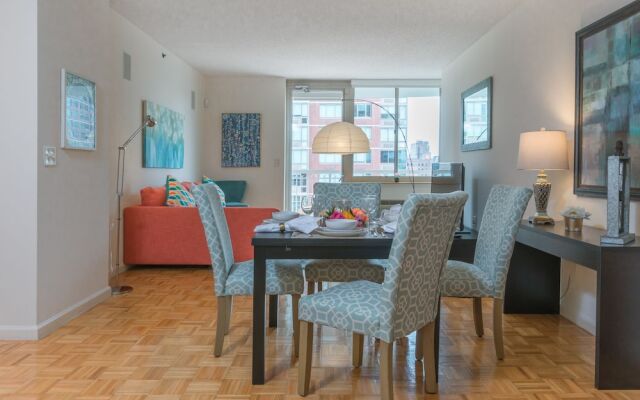 Home Away Apartments at Washington Blvd.