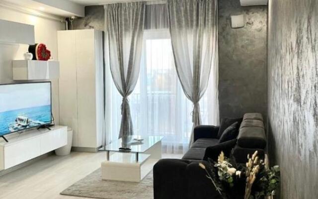 Luxury studio by cosmopolis