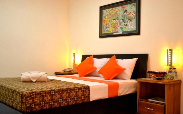 Helios Hotel