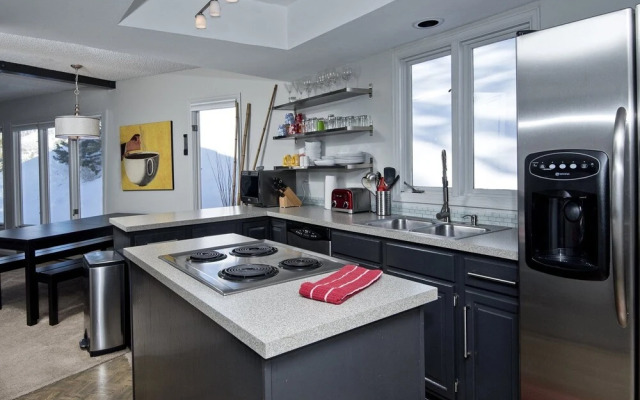 2338 Tahoe Drive