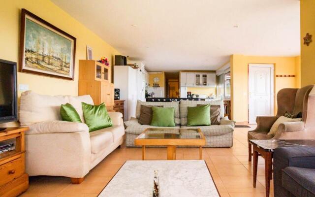 House with 5 bedrooms in Cantabria with wonderful sea view enclosed garden and WiFi 50 m from the beach