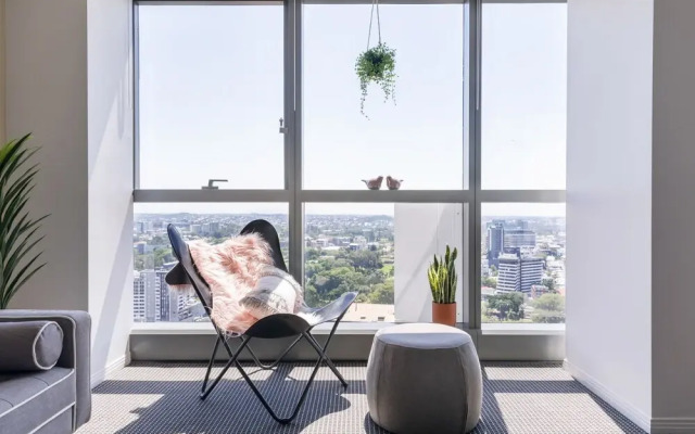 Airhome Brisbane CBD Apartments