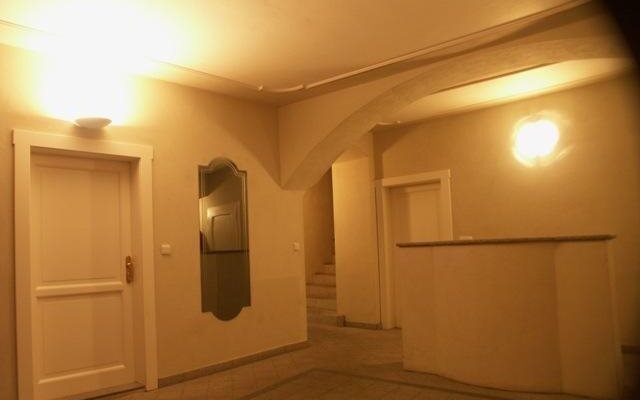 Pvh Charming Flats Hroznova