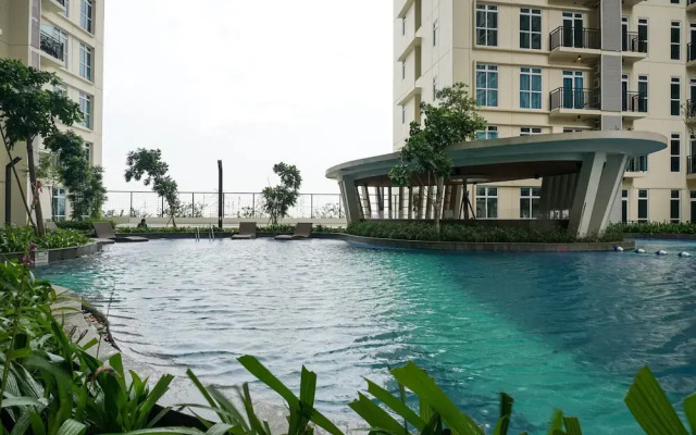 Modern 1BR Apartment at Puri Orchard