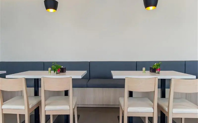 Hanting Express Chengdu Gaoxin District Century City