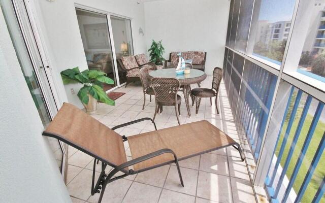 Oceanwalk 1-403 Apartment 2