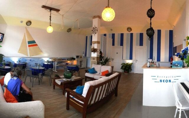 Hostel Neon Tenerife