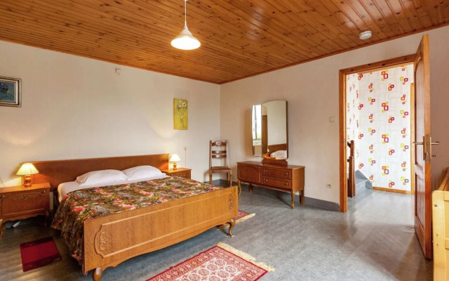 Holiday Home in Bastogne With Garden