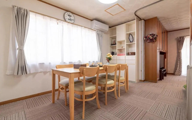 Hong House