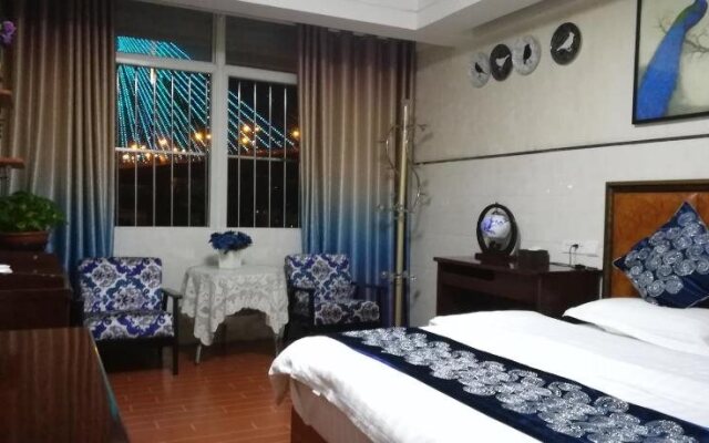 Panzhihua Dongchen Hotel