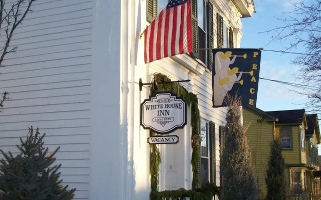 The White House Inn
