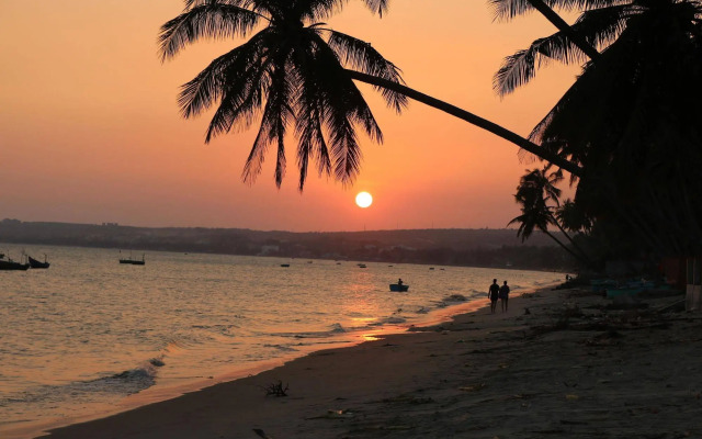Sunrise Village Hotel