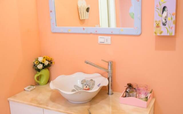 Decoupage Bed and Breakfast