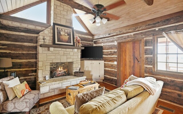 Czech 1 Bedroom Cabin by RedAwning