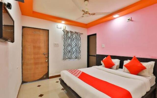 Oyo 24921 Hotel Shree