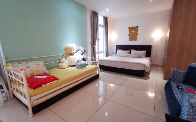 Homestay in Johor - Bear House