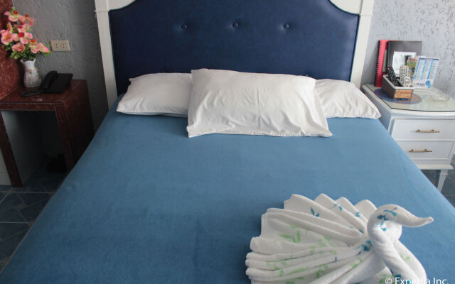 Blue Rock Beach Resort