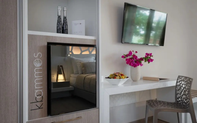 Kb Ammos Suites