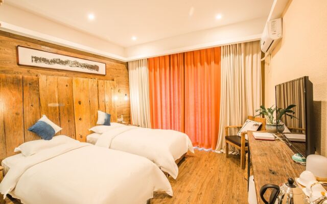 Floral Hotel Qiannan Mulanfang