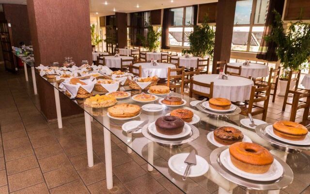 Stratus Vila Hotel
