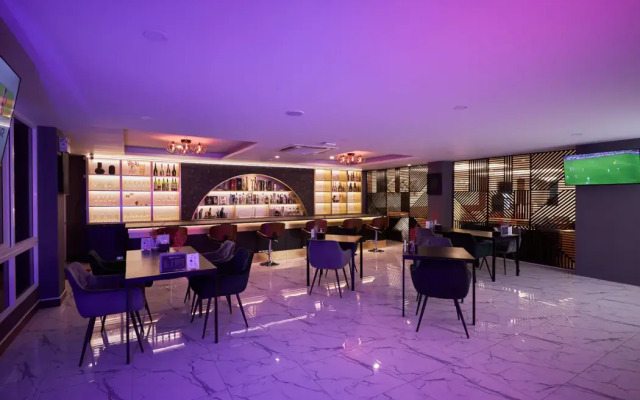 NJoy Prestige Grand Hotel Don Mueang